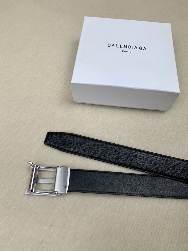 BALENCIAGA